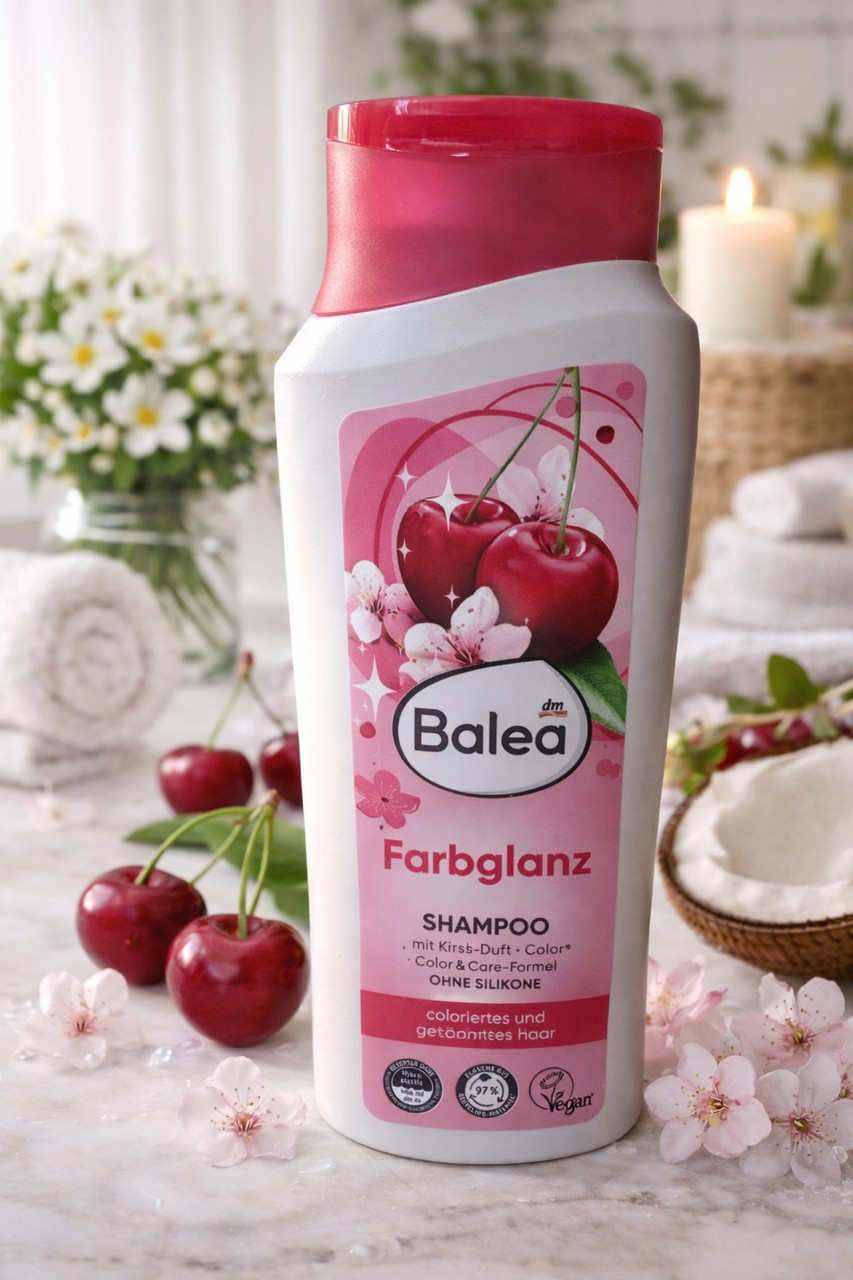 Шампунь щоденний Balea Farbglanz Kirsch Color&Care-Formel Shampoo Балеа для фарбованого Волосcя формула Колір та Блиск Вишня 300мл