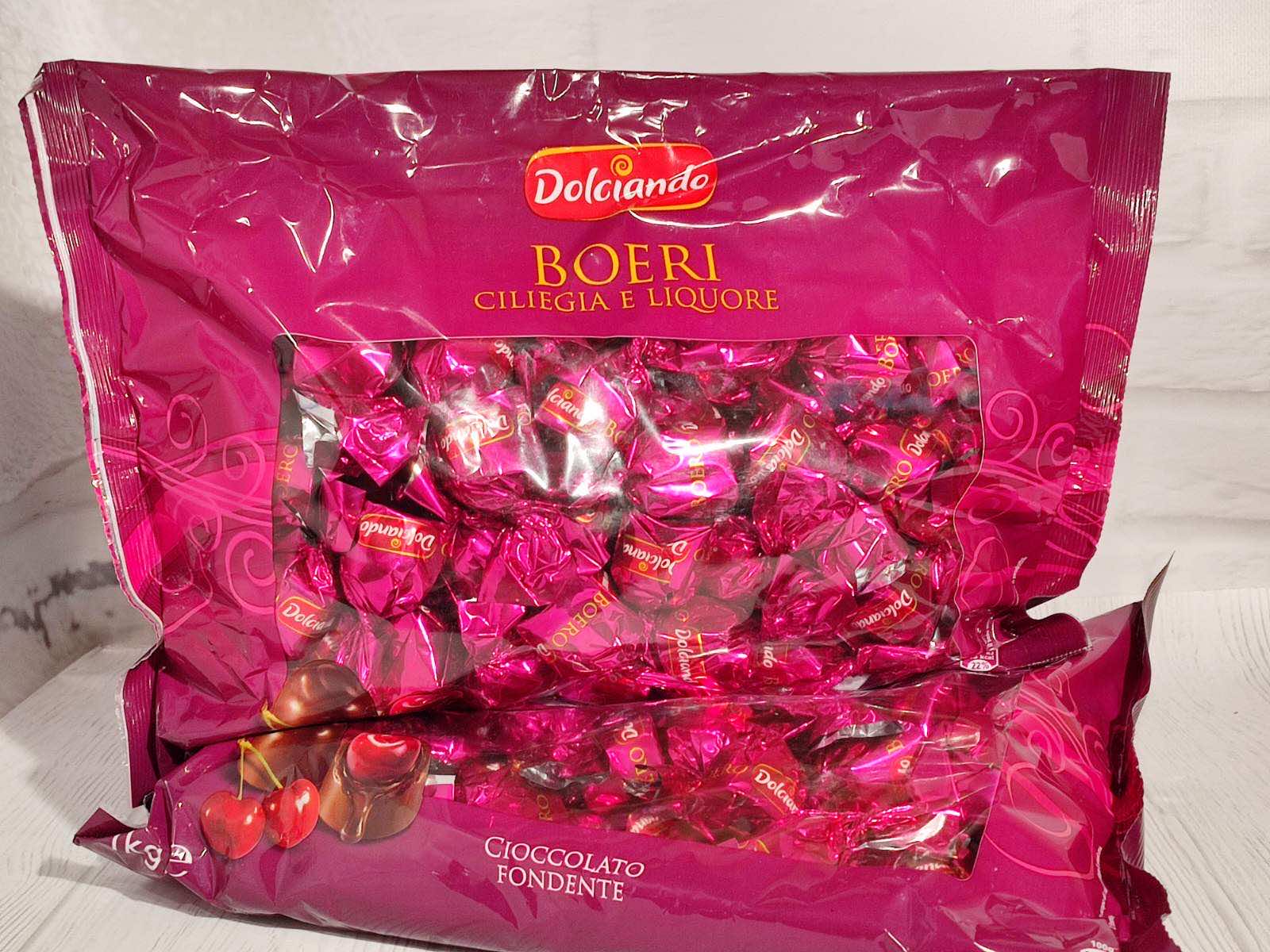 Вишня в лікері в екстратемному шоколаді Dolciando Boeri 1 Кг