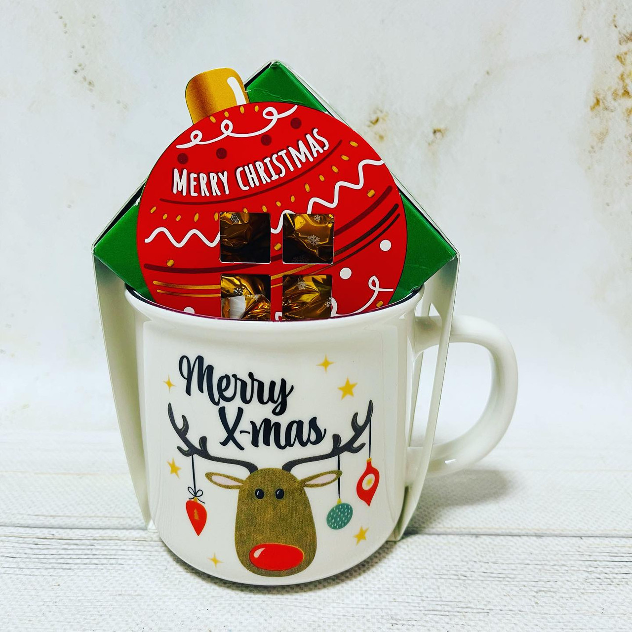 Набір Подарунок Новорічний Чашка та Цукерки Beckys Merry Christmas Merry X-mas Бекіс шоколад праліне Олень 50г