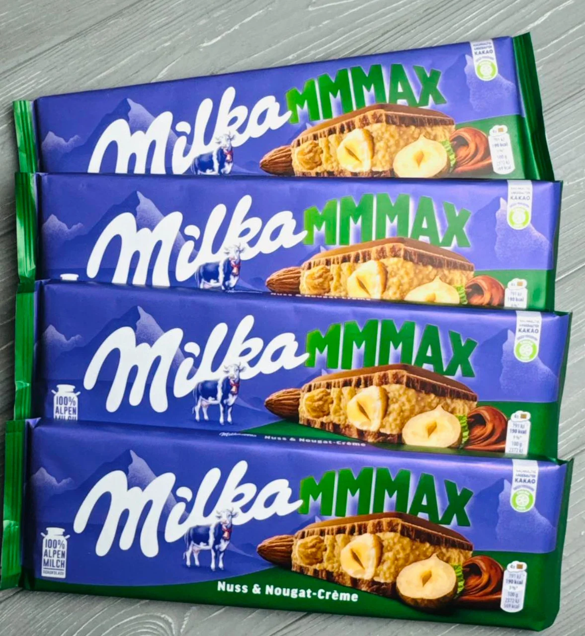 Шоколад молочний плитка Milka MMMAX Nuss&Nougat Creme Hazelnuts Мілка з цільними Лісовими горіхами та нугою 280г