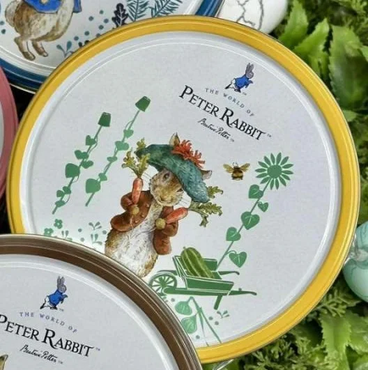 Печиво Cвяткове Jacobsens Bakery Peter Rabbit Benjamin Bunny Yellow Кролик Пітер з шоколадною крихтою жб Бокс 150г