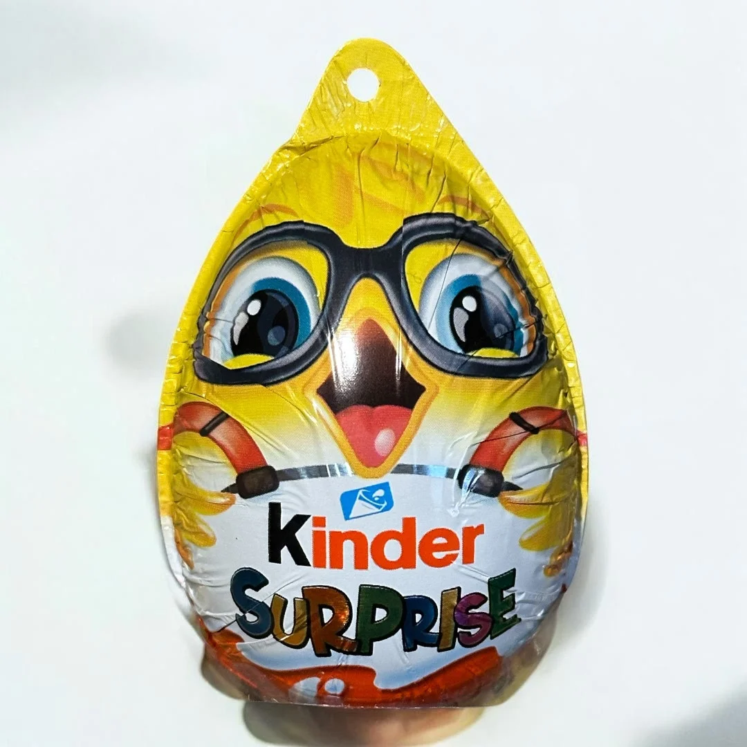 Шоколадне яйце Пасхальне курчатко з Іграшкою Kinder Surprise Easter egg Boy Glasses Кіндер Сюрпрайз Хлопчик в окулярах 72г