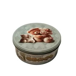 Товар Печиво Cвяткове Jacobsens Bakery Сute Teddies Love Family Милі Ведмедики з шоколадною крихтою Бокс 150г