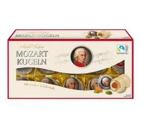 Товар Цукерки шарики Maitre Truffout Mozart Kugeln Майстер Труфо з білого шоколаду з горіховим праліне та марципаном Коробка 200г
