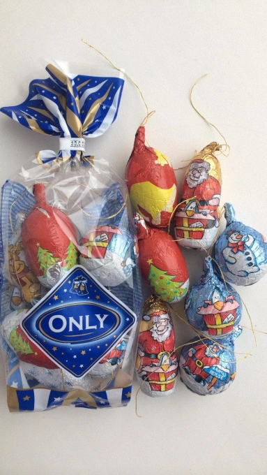 Шоколадний набір на ялинку Only Onli Онлі Цукерки 100г