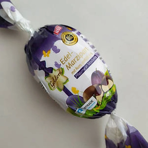 Марципан цукерка GOLDORA edel marzipan goldora молочний (слива в молочному шоколаді) 100g