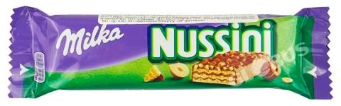 Вафлі батончик Шоколадні Milka Nussini mini Мілка міні плитка з лісовим горіхом 32г