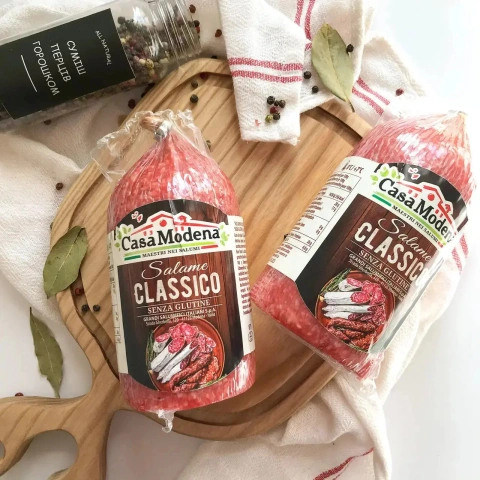 Ковбаса Салямі Casa Modena Salame Classico Senza Glutino Каза Модена Класіко свинина без глютену Сировялена 565г