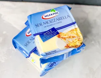 Сир Моцарелла кусковий Mlekpol Ser Mozzarella Cheese Млекпол брусок твердий 300г